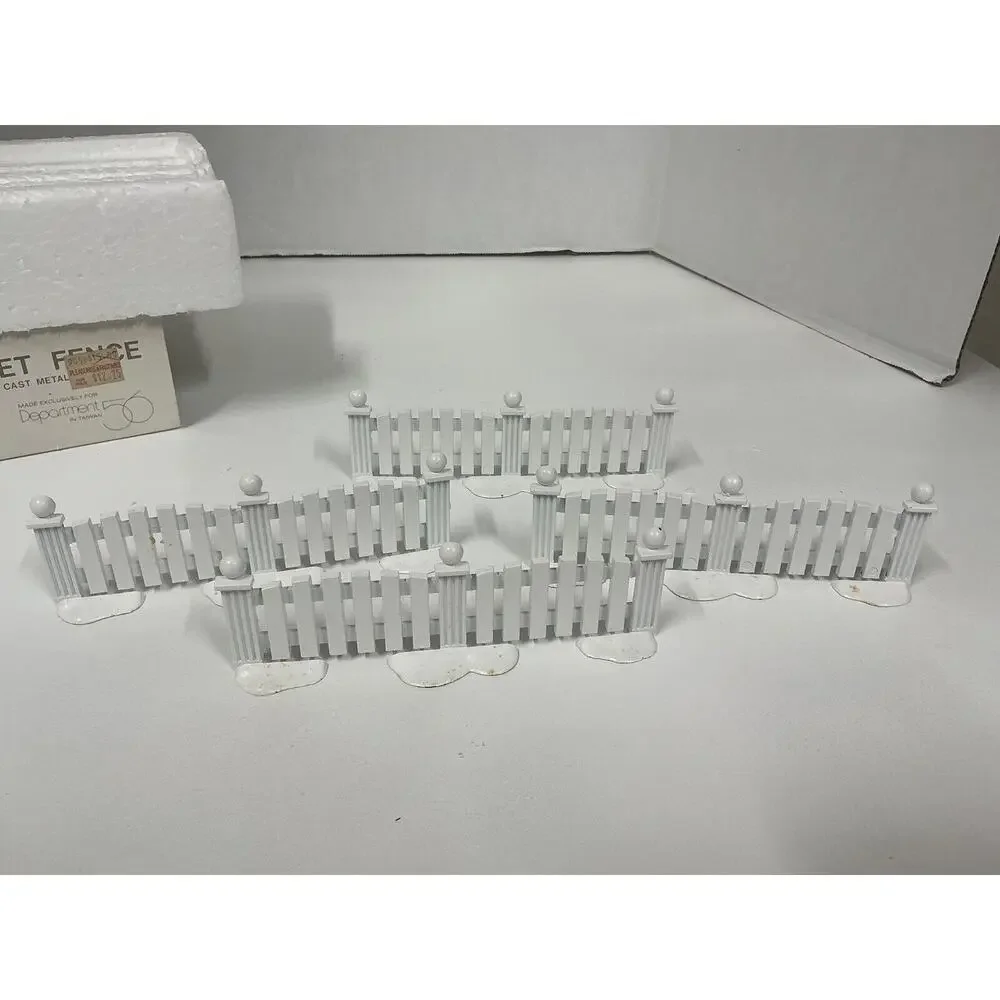 DEPT 56 VILLAGE PICKET FENCE, 4 PIECES, CAST‎ METAL, #5101-2 WHITE